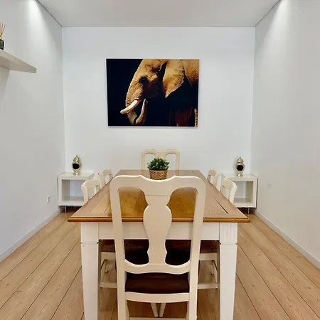 Alameda Apartment